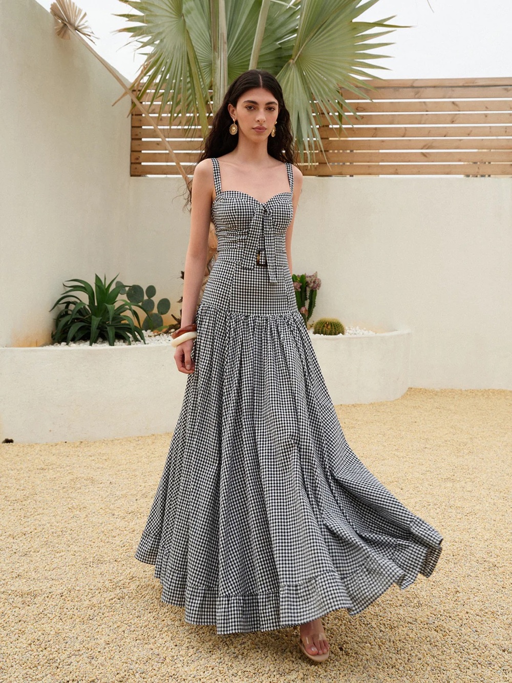 185 Gingham Belted Fitted Sleeveless Dress - Picture 4 of 7
